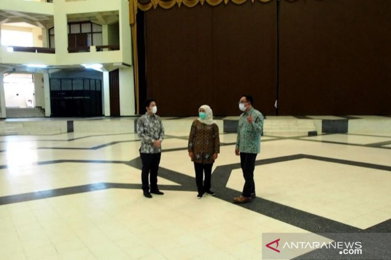 Ridwan Kamil survei lokasi untuk desain Masjid Islamic Centre Surabaya