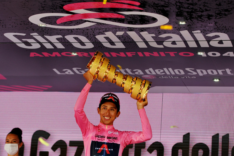 Egan Bernal juarai balap sepeda Giro d'Italia