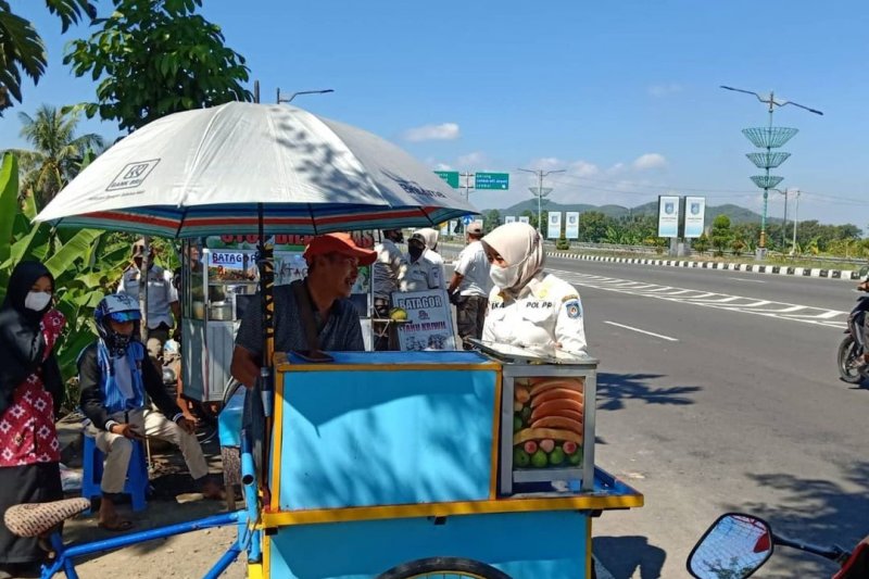 Pemkot Mataram menampung aspirasi pembuatan lapak PKL Tembolak