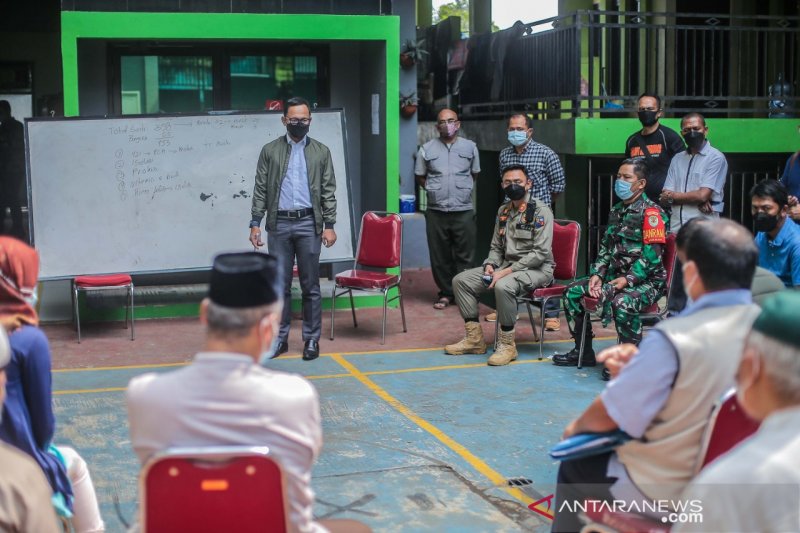 Pesantren di Bogor ditutup setelah 32 santri positif