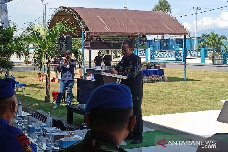 Gubernur Sulteng harapkan Bea Cukai Palu tingkatkan layanan WBK