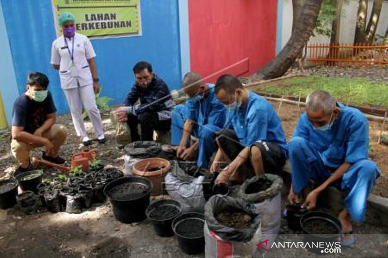 Kegiatan Pasien RSKD Dadi Makassar