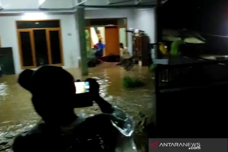 Banjir bandang kembali landa Solokan Jeruk Bandung