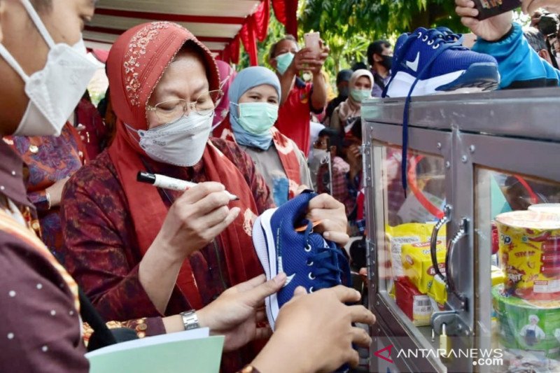 Menteri Sosial Risma luncurkan Sentra Kreasi Atensi di Bogor