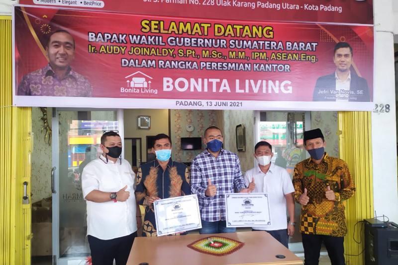 Dari umroh ke furniture, Bonita group buka cabang di Padang