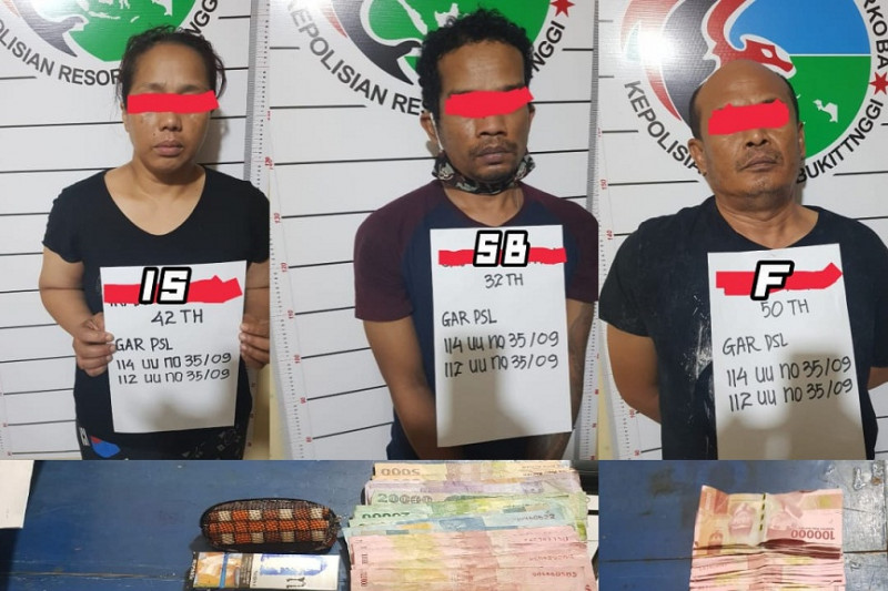Lagi bungkus sabu, pasutri ini diringkus polisi