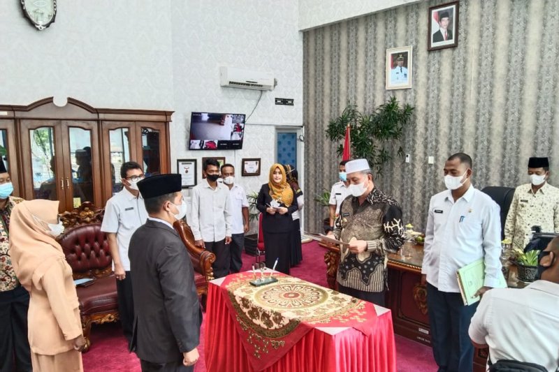 Hendra Putra dilantik sebagai Pj Sekda Pasaman Barat