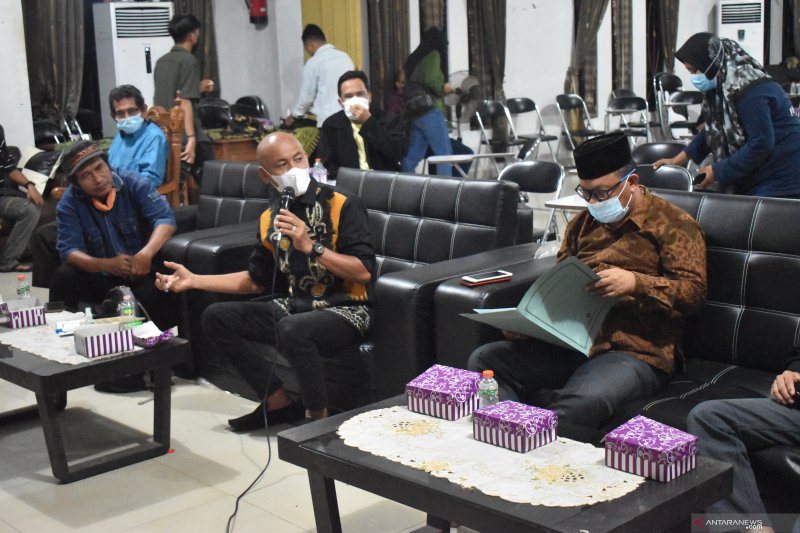 Sekda berharap seniman Tanah Laut terus berkarya