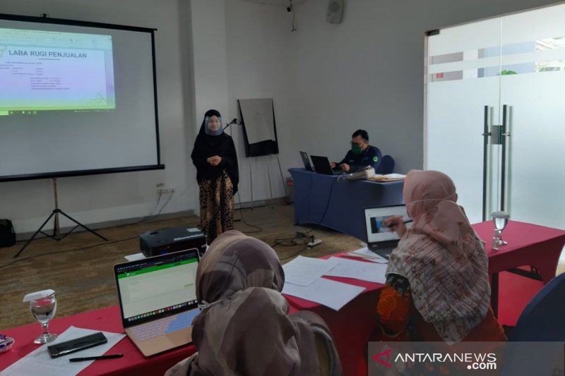 Pemprov Jabar cari 1.000 pesantren untuk program One Pesantren One Product