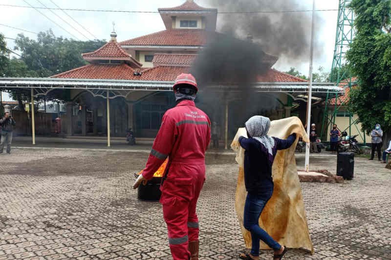 PT Pertamina bekali warga Balongan Indramayu mitigasi bencana