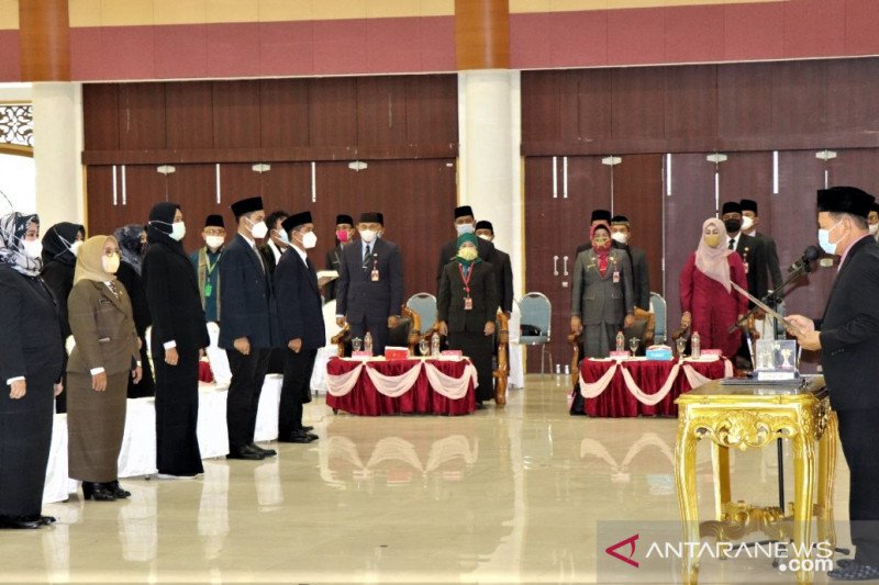 Bupati lantik 75 pejabat di lingkungan Pemkab Tapin