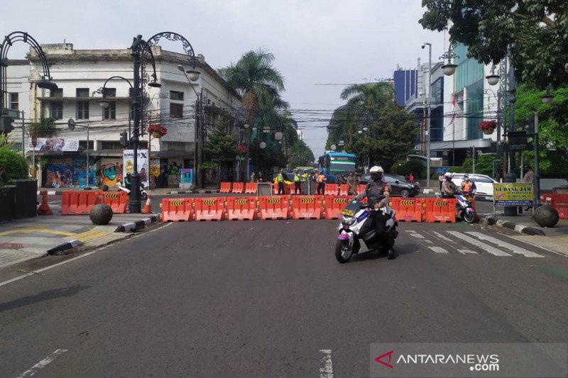 Penutupan jalan protokol di Bandung untuk tekan lonjakan COVID-19