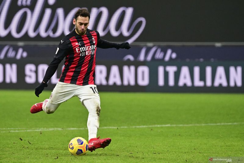 Pelatih Inter Milan puas dengan penampilan Cahlanoglu di laga uji coba
