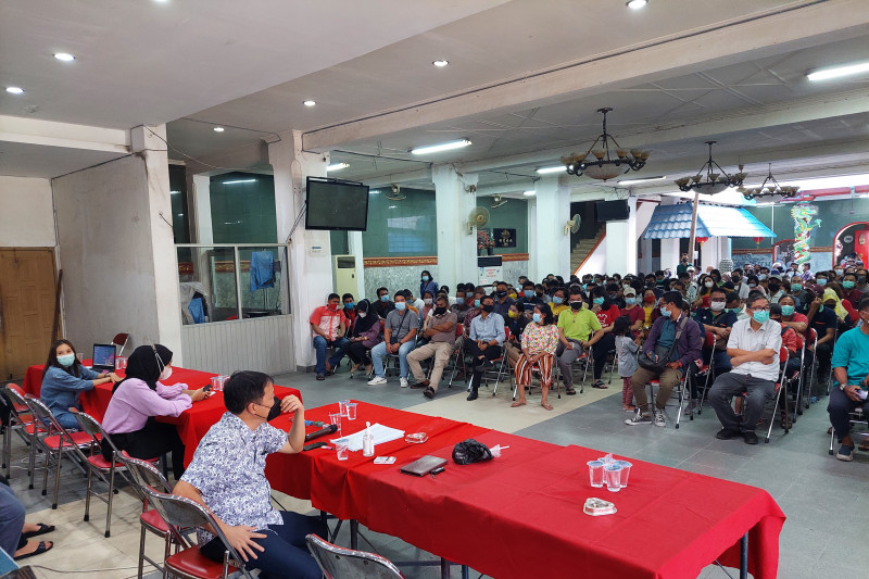 Organisasi HTT Padang fasilitasi ribuan warga vaksinasi gratis