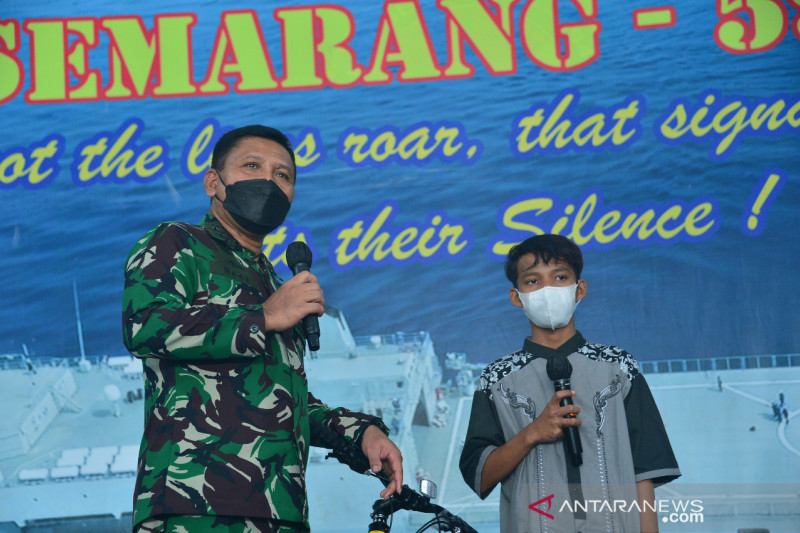 TNI AL mengapresiasi ketangguhan mental remaja yang terapung di laut