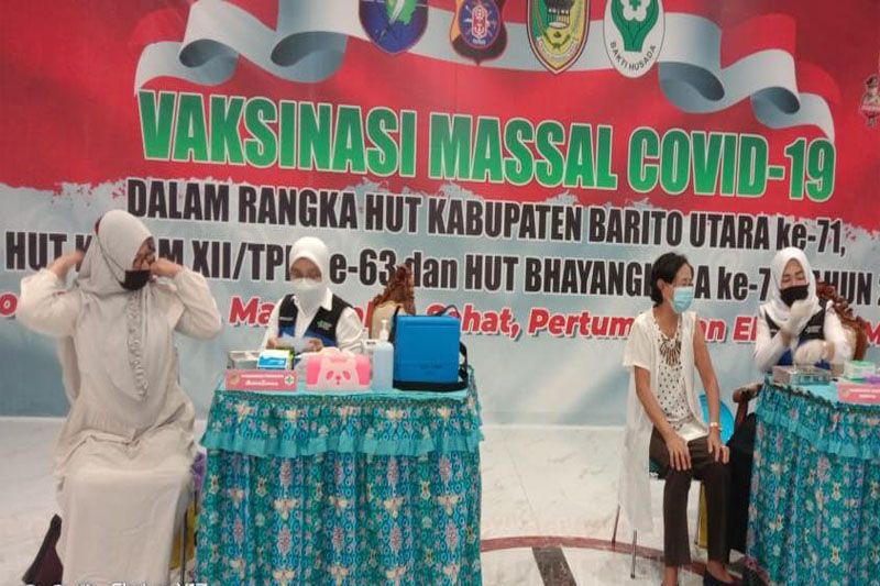 Meriahkan HUT kabupaten, Barito Utara gelar vaksinasi massal