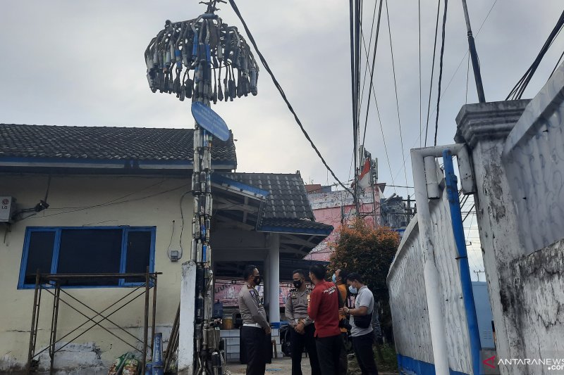 Satlantas Polresta Jambi bangun tugu "knalpot brong" hasil sitaan