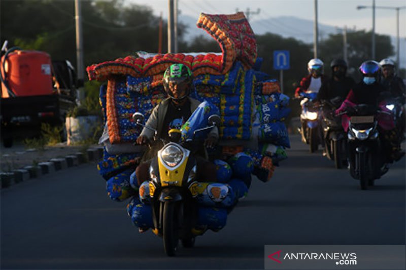 Kerajinan Kasur dan bantal Kapuk