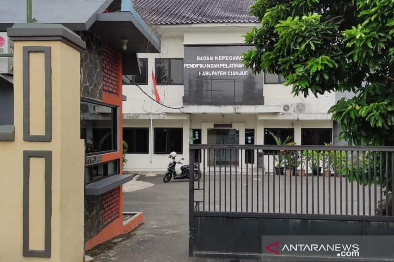 Kantor BKPPD Cianjur hentikan seluruh kegiatan selama sepekan, ini alasannya