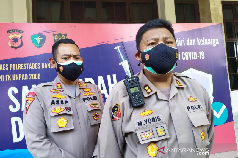 Polrestabes Bandung buka tutup jalan cegah penyebaran COVID-19