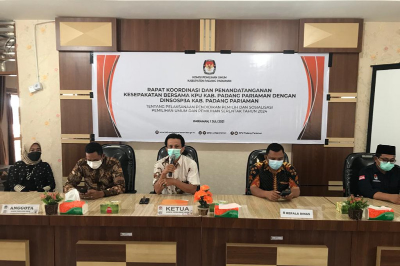 KPU Padang Pariaman-Dinsos P3A laksanakan MoU dalam pendidikan pemilih dan sosialisasi