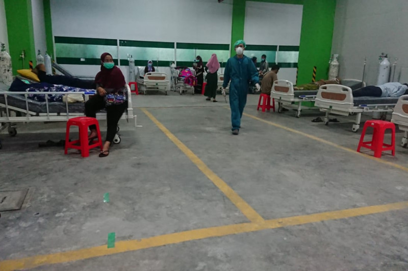 RSI Siti Hajar used the parking lot for IGD COVID-19