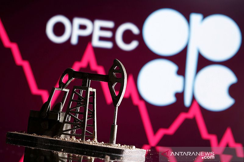 Harga minyak menguat di Asia jelang pertemuan OPEC di bawah ancaman Omicron