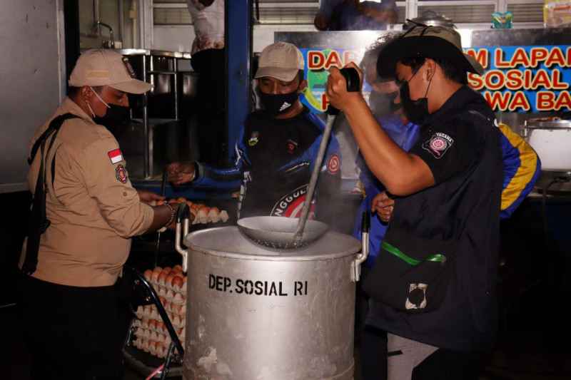 Kemensos dirikan dapur umum di Balai Wyata Guna Kota Bandung