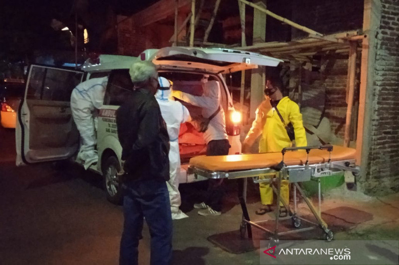 Penyebab suami-istri lansia tewas di Garut masih diselidiki