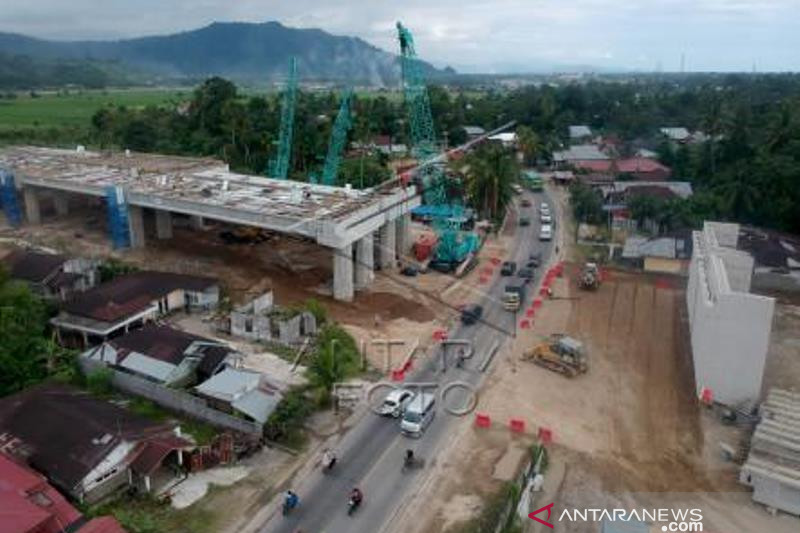 Pembangunan Jembatan Layang Tol Padang - Pekanbaru