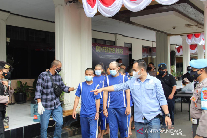 Polres Sukabumi Kota ringkus 10 pengedar narkoba selama PPKM darurat