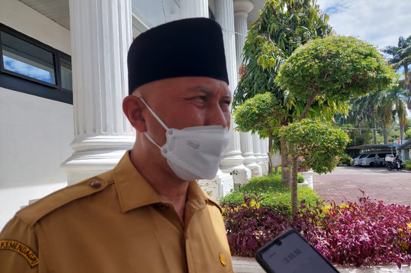 Gubernur memastikan pembangunan tol Padang Pariaman terus berjalan - Vimarsana News