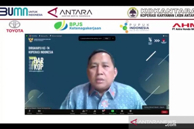 Kemenkop dan UKM terus dorong pembentukan holding company koperasi