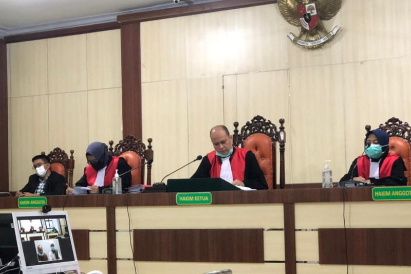 Palsukan SKGR, Ketua KUD Sialang Makmur divonis satu tahun, bendaharanya bebas