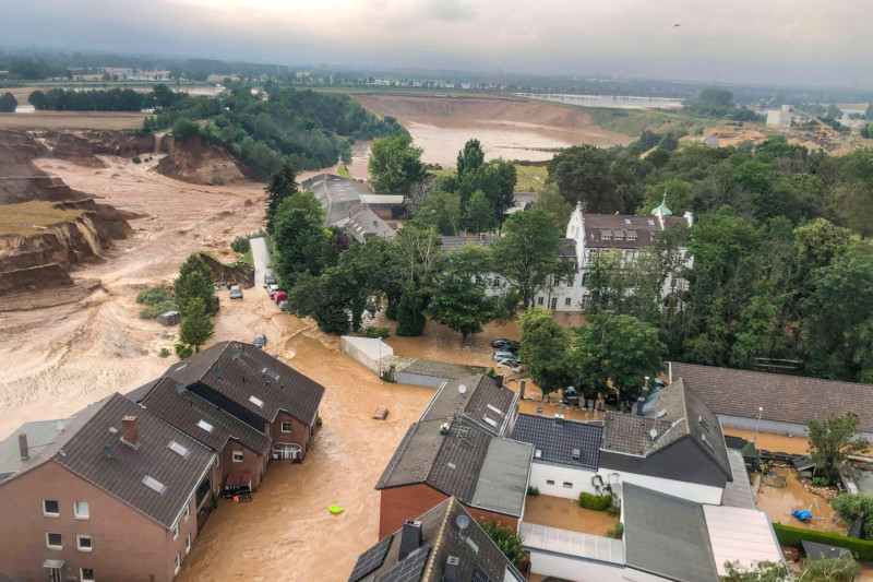 Terdampak banjir Jerman, sejumlah WNI terpaksa mengungsi