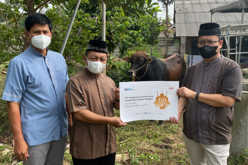 HK berikan hewan kurban kepada warga Korpri