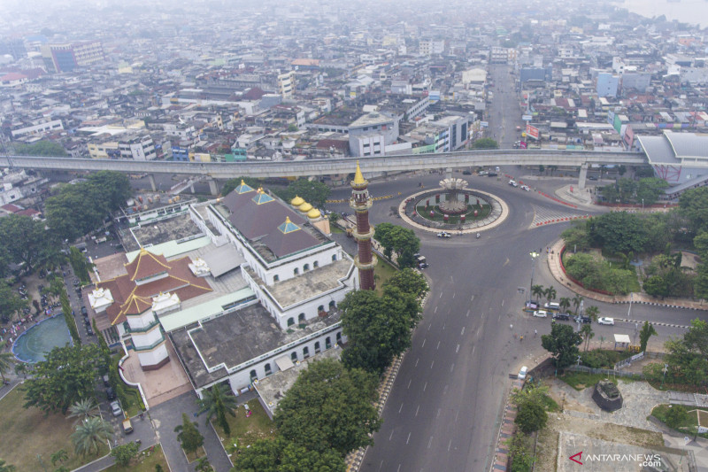 Suasana pusat kota Palembang saat Idul Adha