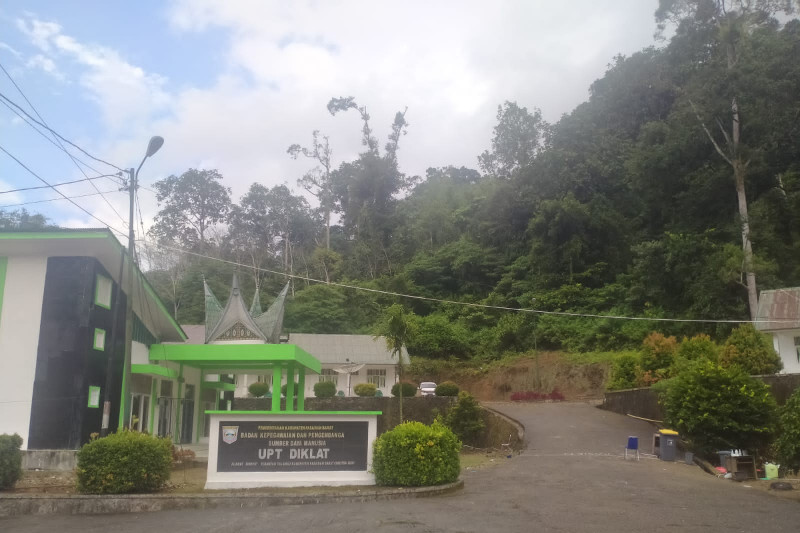 Ruang isolasi pasien COVID-19 di Pasaman Barat penuh