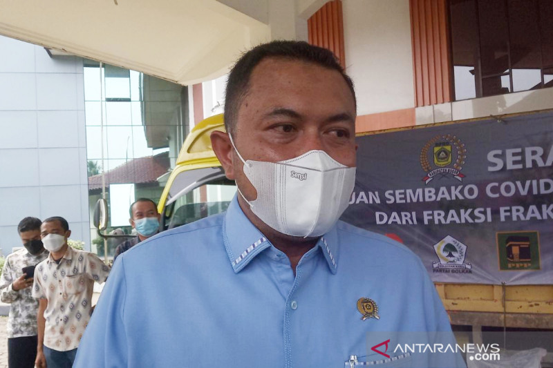 DPRD Bogor relakan anggaran kunker untuk bansos terdampak pandemi