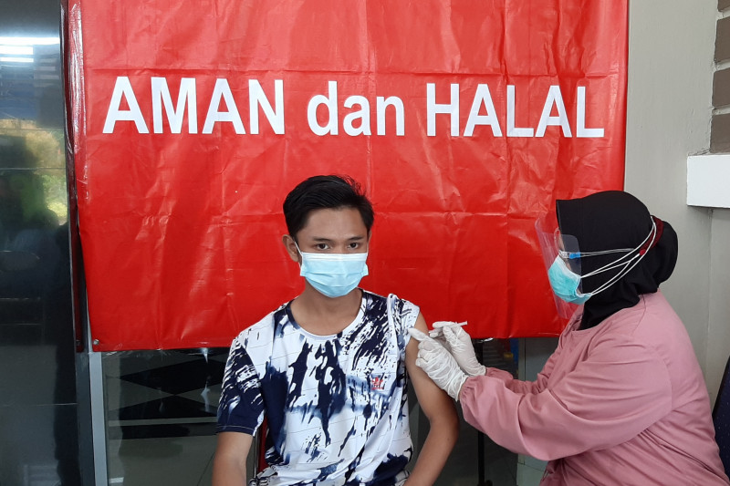 Tenaga kesehatan di Kepri akan terima vaksin dosis ketiga