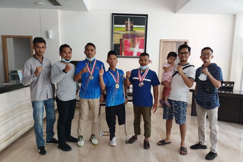 Ikuti Selekda NPC Riau dengan biaya sendiri, 3 atlet Meranti sabet 4 medali
