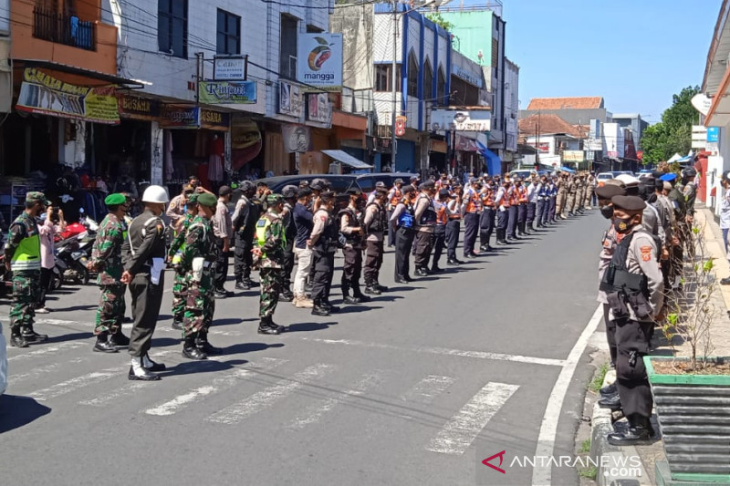 Dishub Garut buka penyekatan jalan jalur angkot