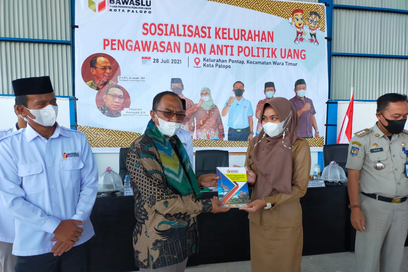 Bawaslu Sulsel ingatkan bahaya politik uang dalam berdemokrasi