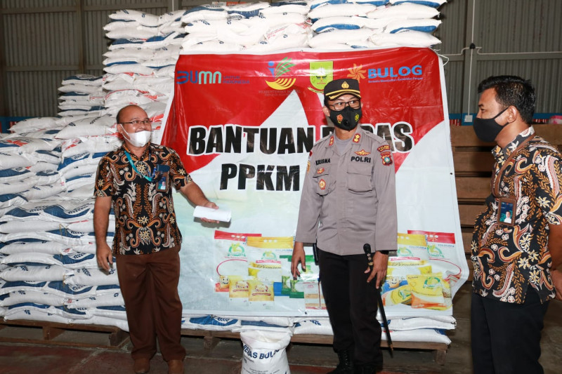 Bulog siapkan beras bantuan 51.360 kilogram untuk PPKM Natuna