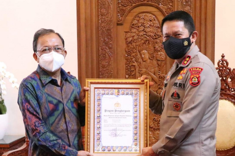 Gubernur Bali terima penghargaan PPKM Mikro terbaik dari Kapolri, ini alasannya