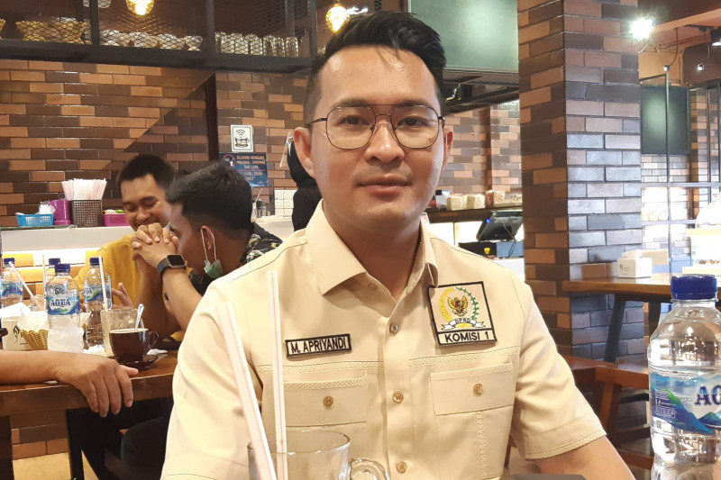 Apriandy tegaskan tidak khianati partai Gerindra Tanjungpinang