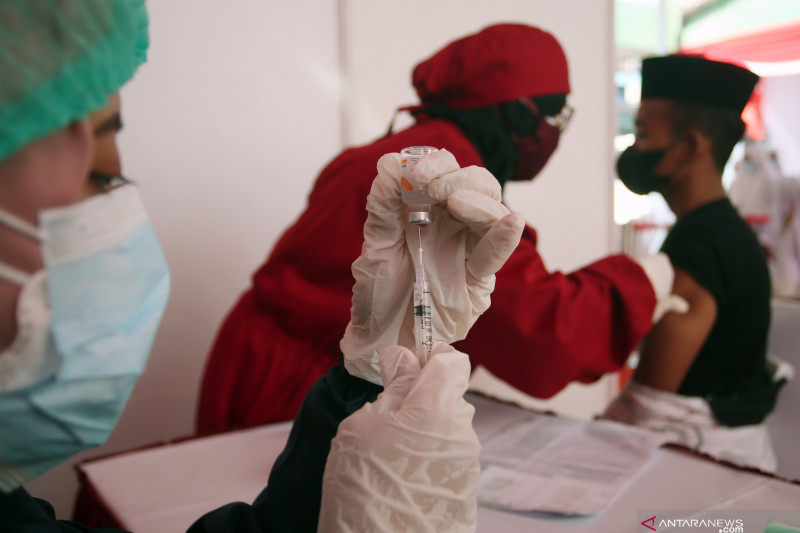 Hampir 21 juta penduduk Indonesia sudah tuntas jalani vaksinasi COVID-19