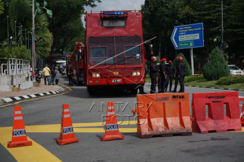 Blokade Jalan menuju Parlemen Malaysia