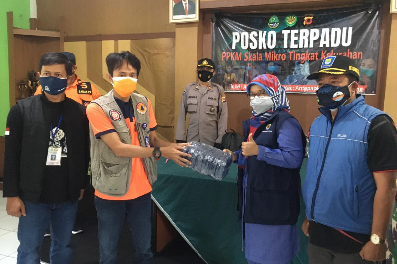 Optimalisasi Posko PPKM di Jabar, BNPB distribusikan 134.000 masker