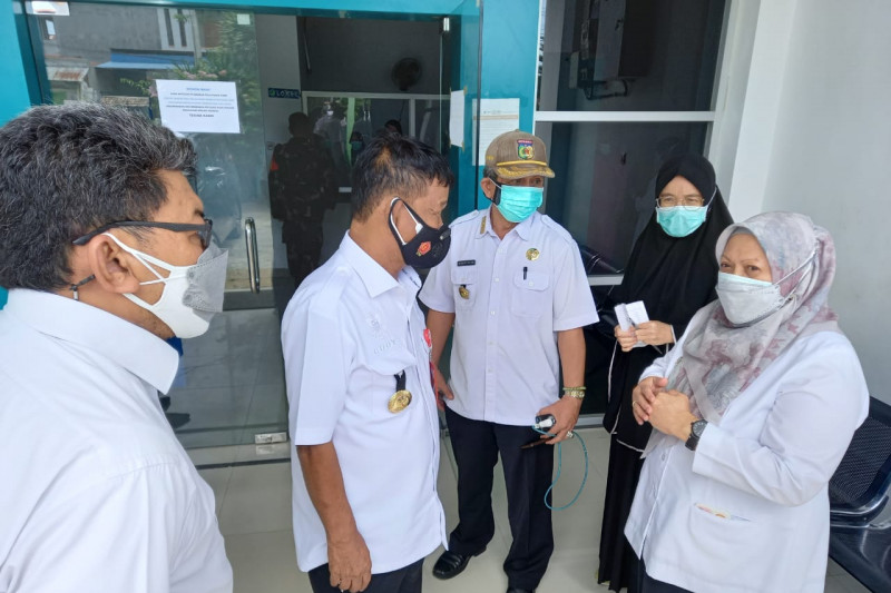 Gubernur Sulteng minta bupati/wali kota beri perhatian kepada nakes